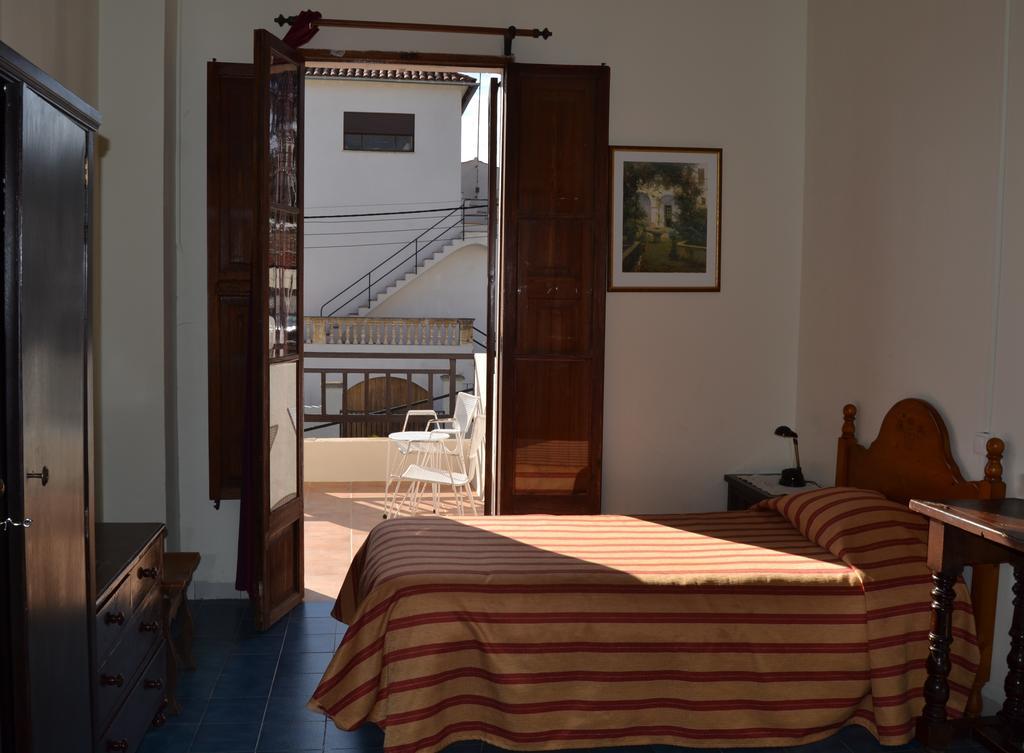 La Mimosa Guesthouse Palma de Maiorca Quarto foto